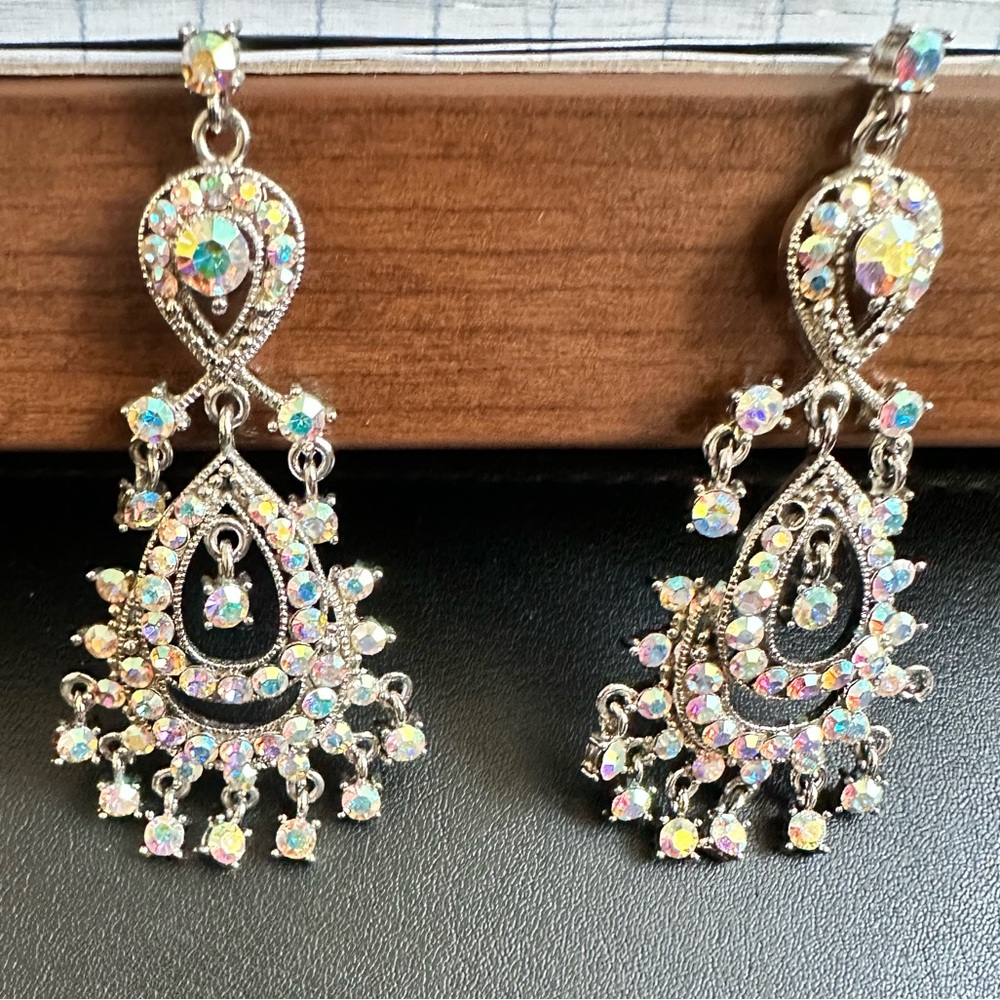 3/$25 💎 AB Rhinestone Chandelier Drop Earrings Silver Tone - Picture 2 of 4